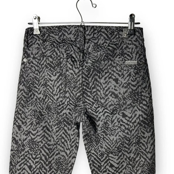 7  For All Mankind Gwenevere Skinny Black and Charcoal Zebra Print 25 - Picture 5 of 10